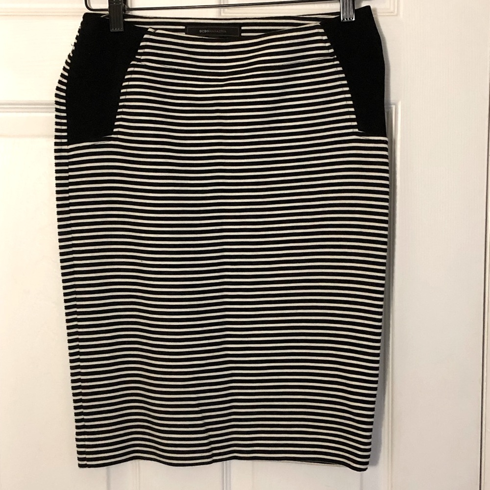 BCBG Bandage skirt size xs